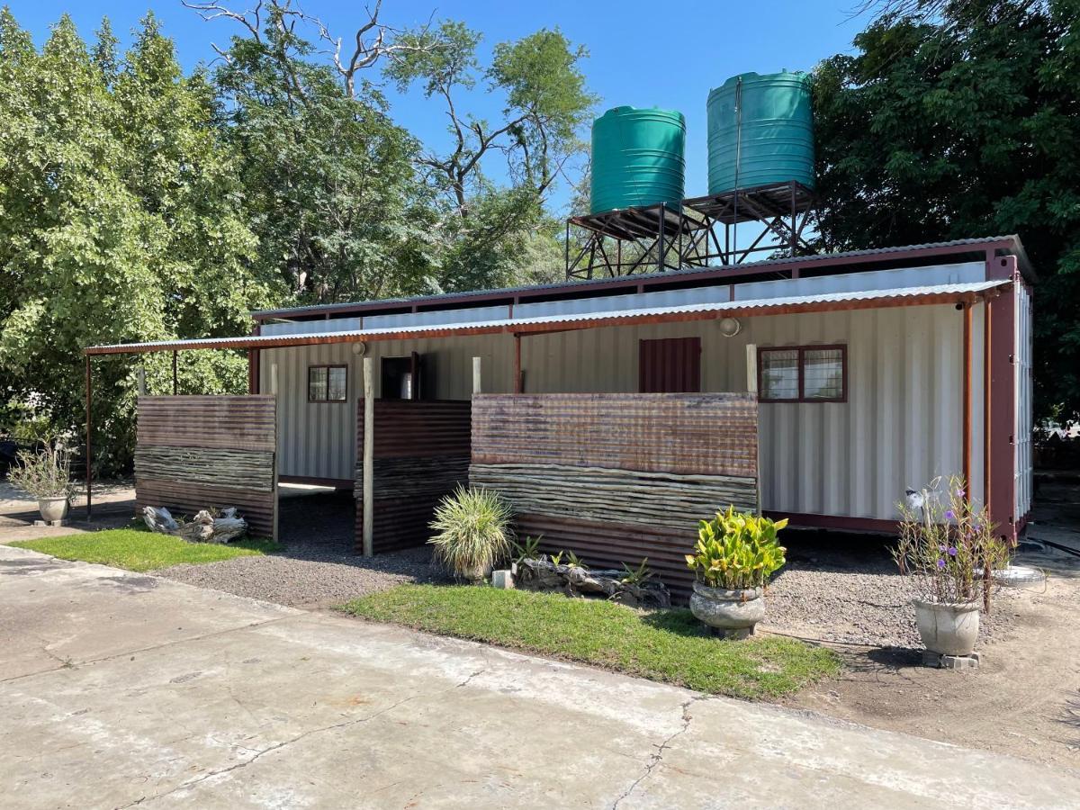 Kololo Guesthouse Katima Mulilo Buitenkant foto