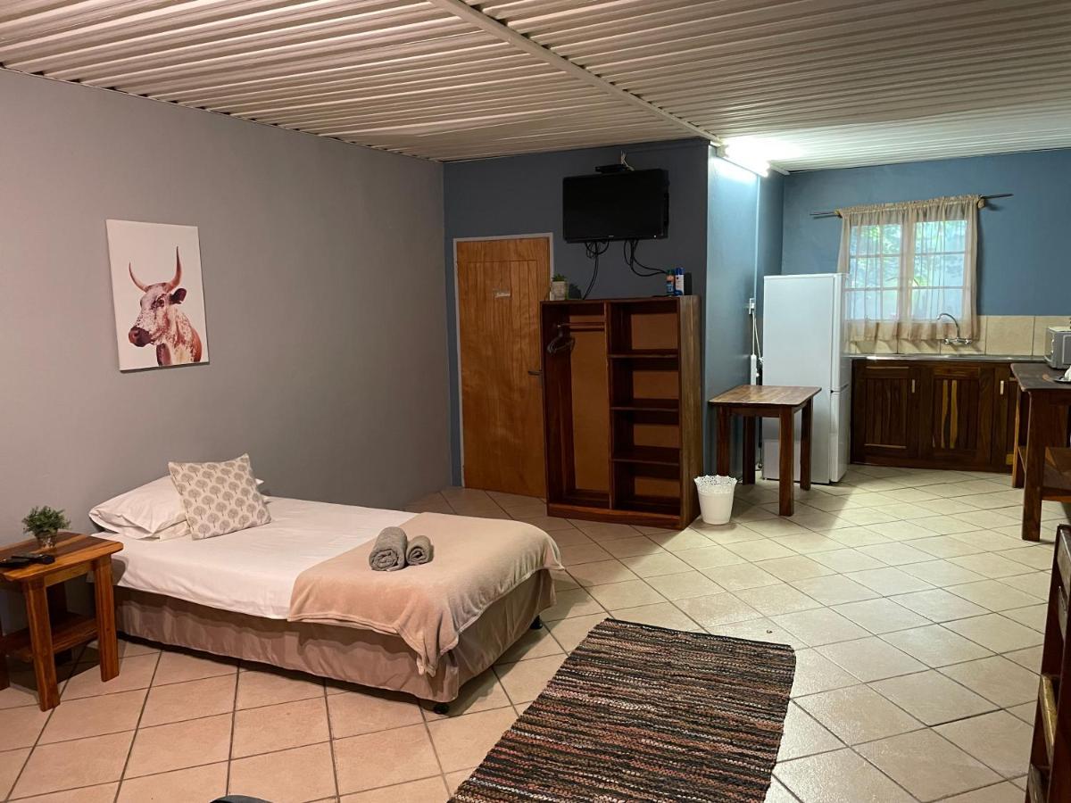 Kololo Guesthouse Katima Mulilo Buitenkant foto