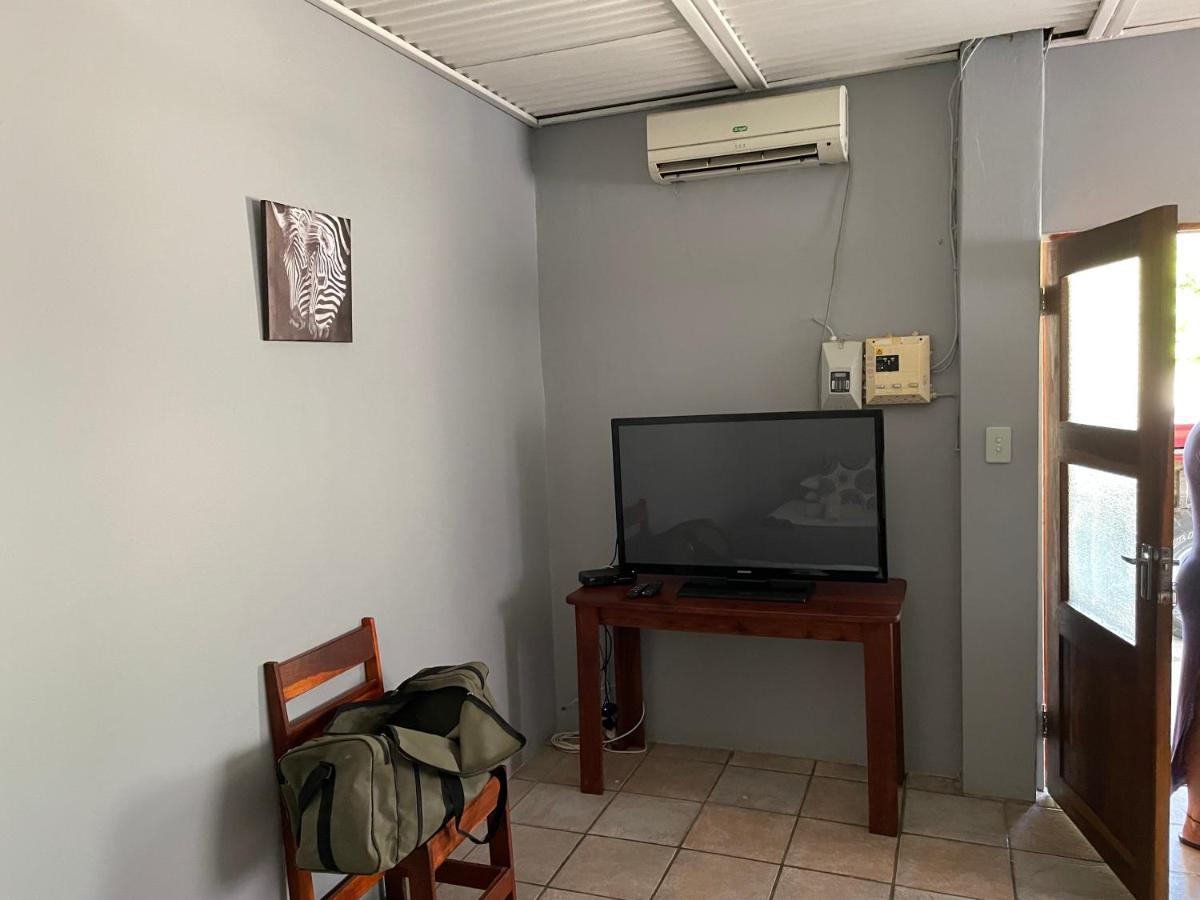Kololo Guesthouse Katima Mulilo Buitenkant foto