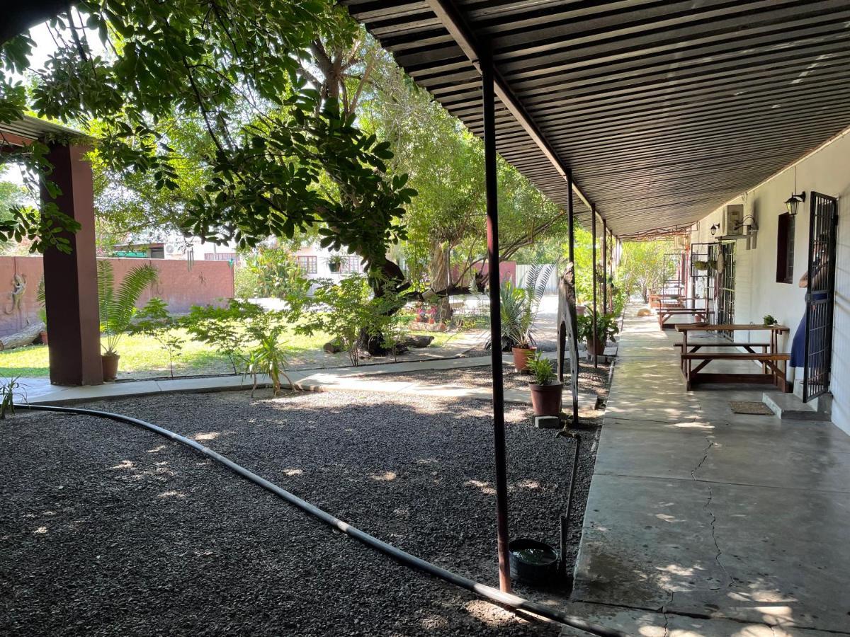 Kololo Guesthouse Katima Mulilo Buitenkant foto