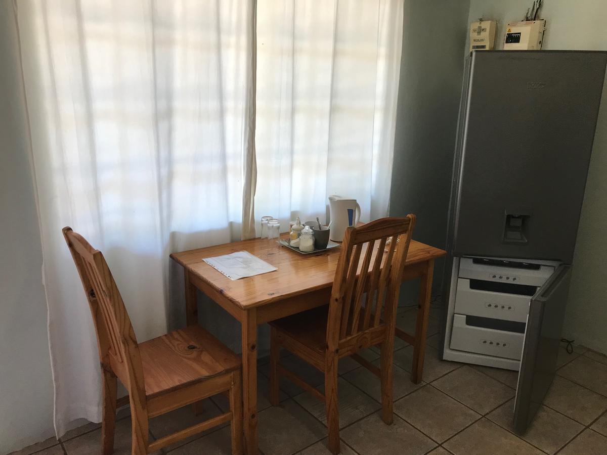 Kololo Guesthouse Katima Mulilo Buitenkant foto