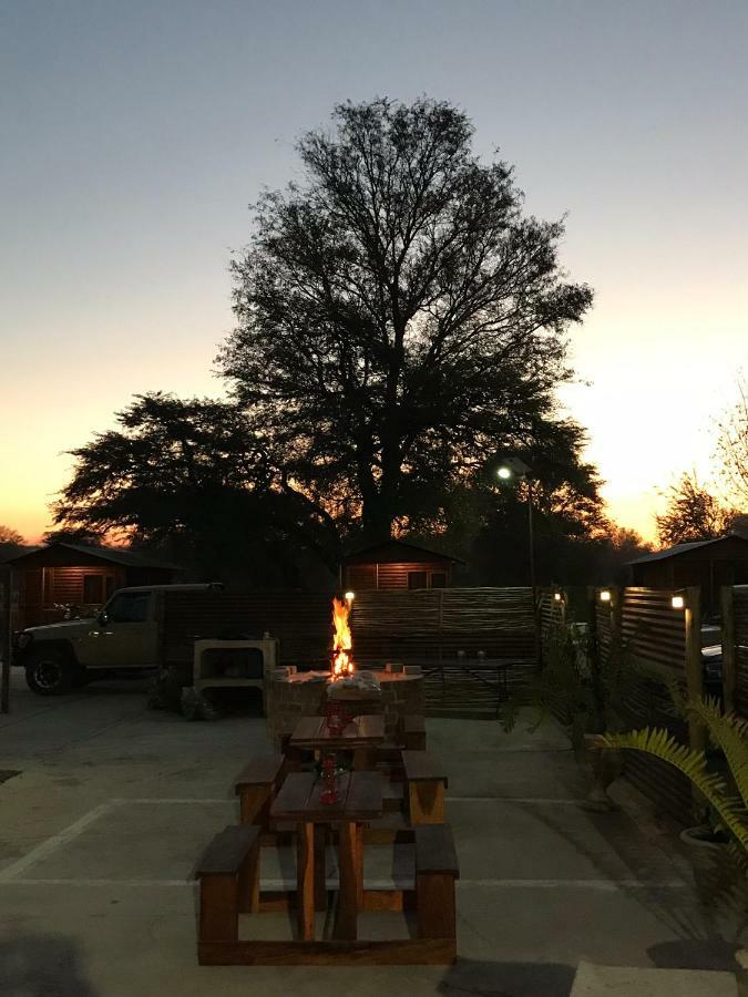 Kololo Guesthouse Katima Mulilo Buitenkant foto